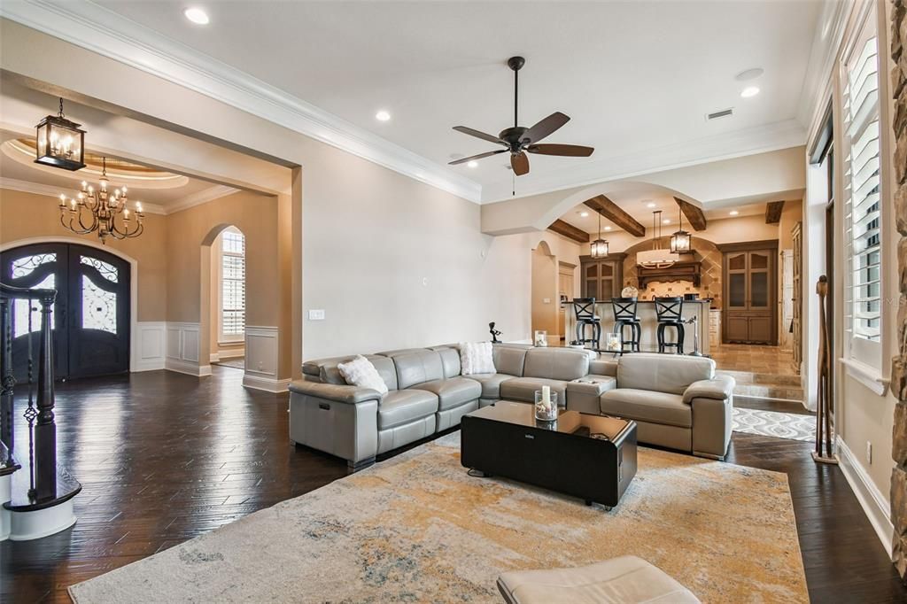 For Sale: $6,000,000 (5 beds, 5 baths, 5213 Square Feet)