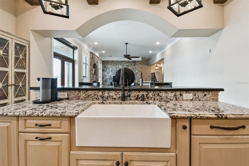 For Sale: $6,000,000 (5 beds, 5 baths, 5213 Square Feet)