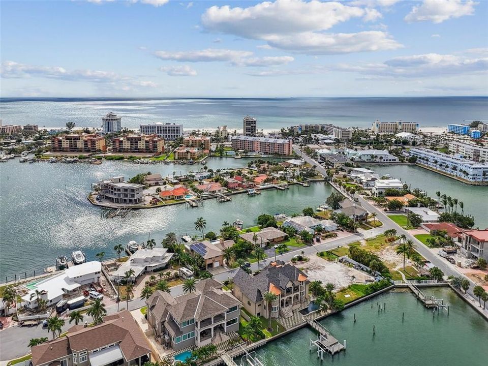 For Sale: $6,000,000 (5 beds, 5 baths, 5213 Square Feet)