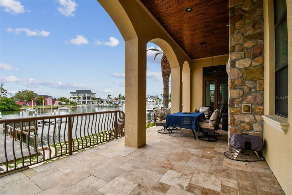 For Sale: $6,000,000 (5 beds, 5 baths, 5213 Square Feet)