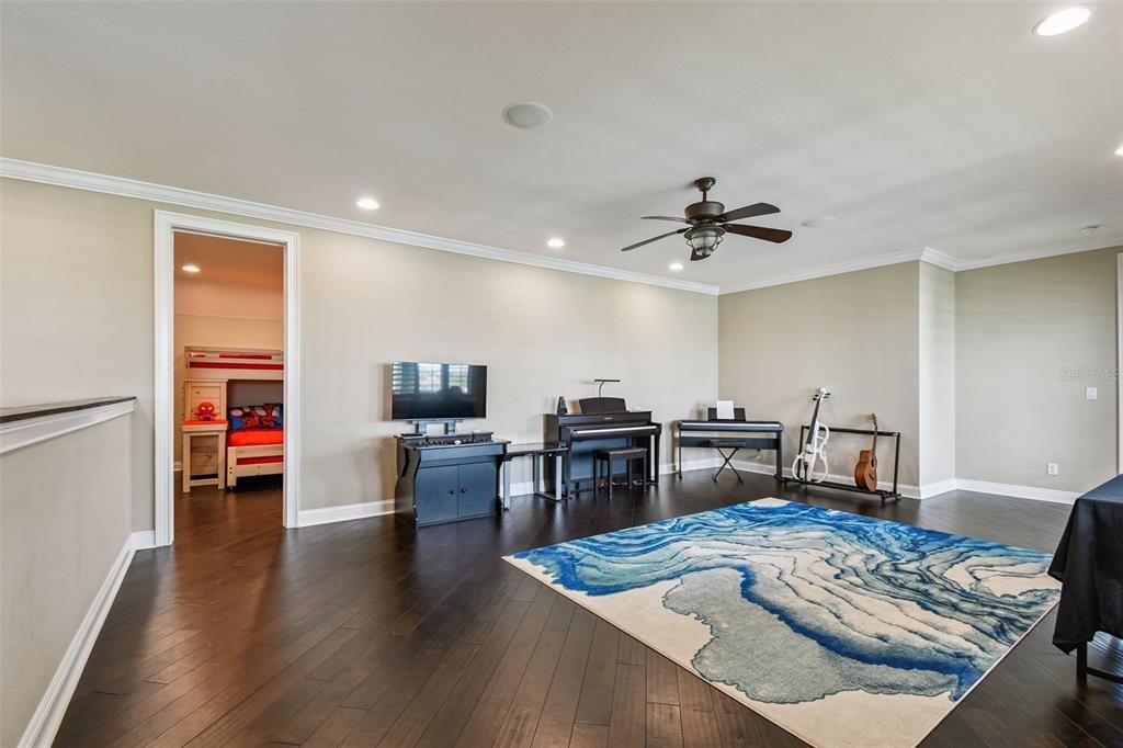 For Sale: $6,000,000 (5 beds, 5 baths, 5213 Square Feet)