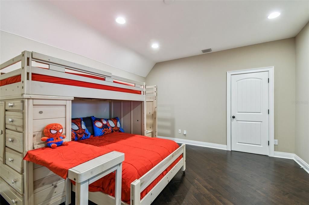 For Sale: $6,000,000 (5 beds, 5 baths, 5213 Square Feet)