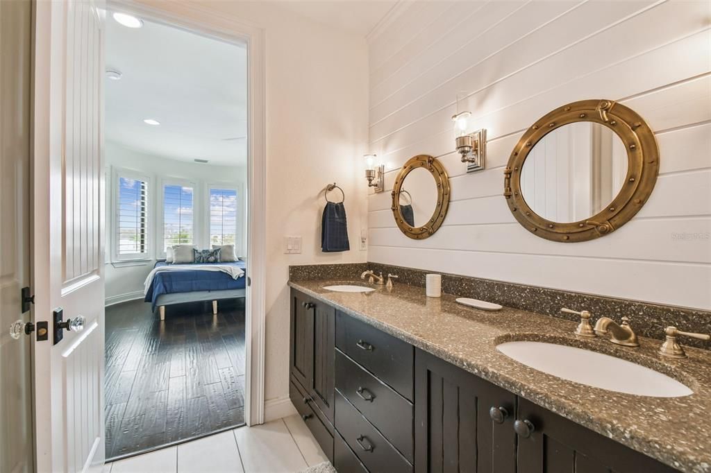 For Sale: $6,000,000 (5 beds, 5 baths, 5213 Square Feet)