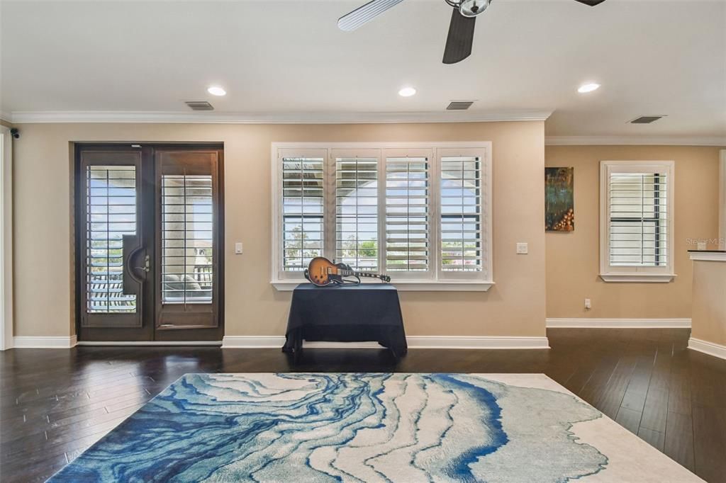 For Sale: $6,000,000 (5 beds, 5 baths, 5213 Square Feet)