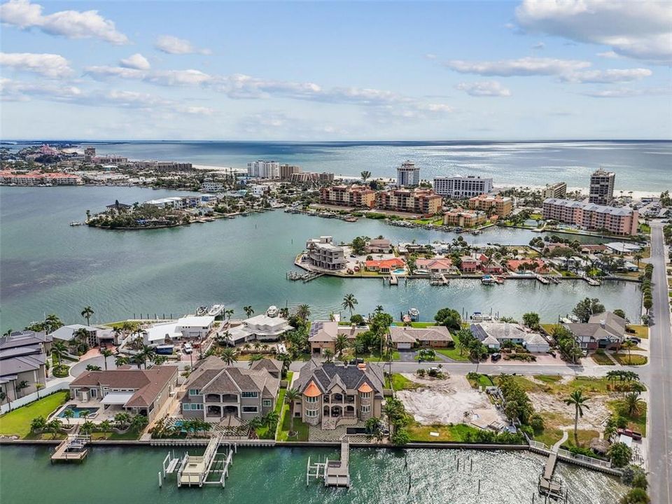 For Sale: $6,000,000 (5 beds, 5 baths, 5213 Square Feet)