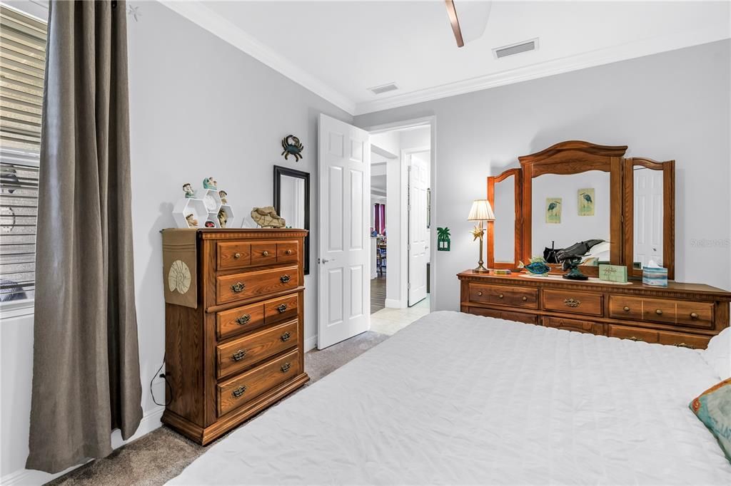 Под контрактом: $475,000 (2 спален, 2 ванн, 1579 Квадратных фут)