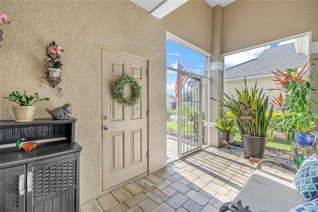 Под контрактом: $475,000 (2 спален, 2 ванн, 1579 Квадратных фут)