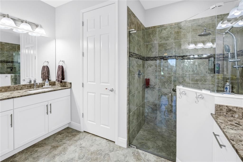 Под контрактом: $475,000 (2 спален, 2 ванн, 1579 Квадратных фут)