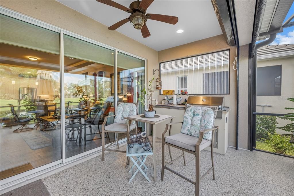 Под контрактом: $475,000 (2 спален, 2 ванн, 1579 Квадратных фут)