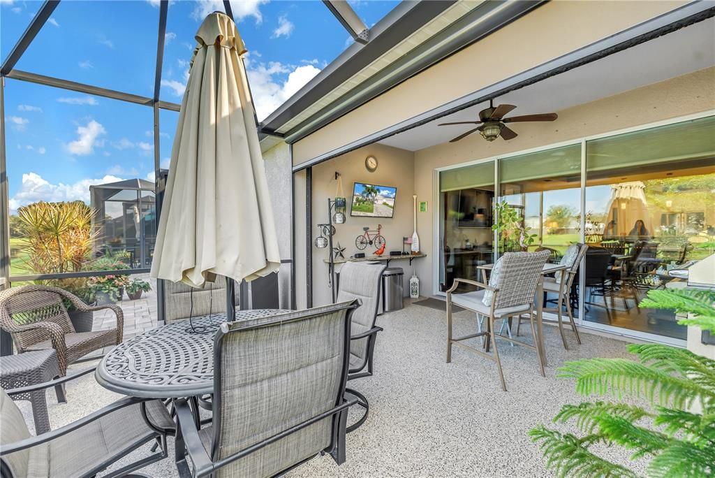 Под контрактом: $475,000 (2 спален, 2 ванн, 1579 Квадратных фут)