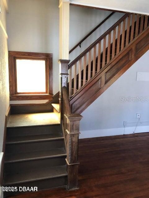 Activo con contrato: $379,000 (4 camas, 0 baños, 3159 Pies cuadrados)