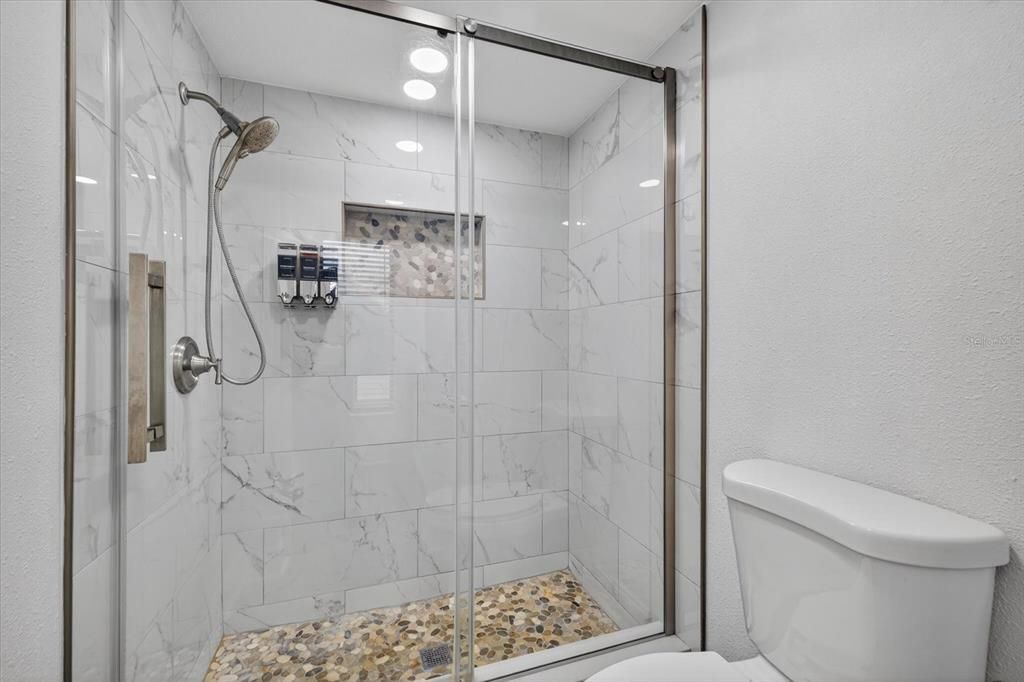 Activo con contrato: $418,000 (3 camas, 2 baños, 1767 Pies cuadrados)