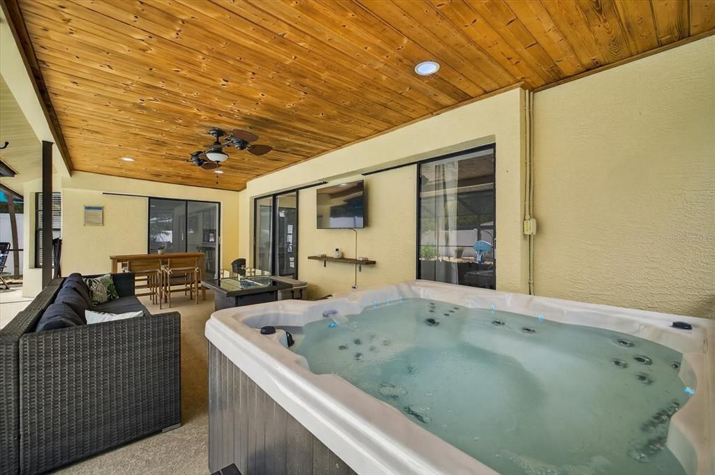 Activo con contrato: $418,000 (3 camas, 2 baños, 1767 Pies cuadrados)