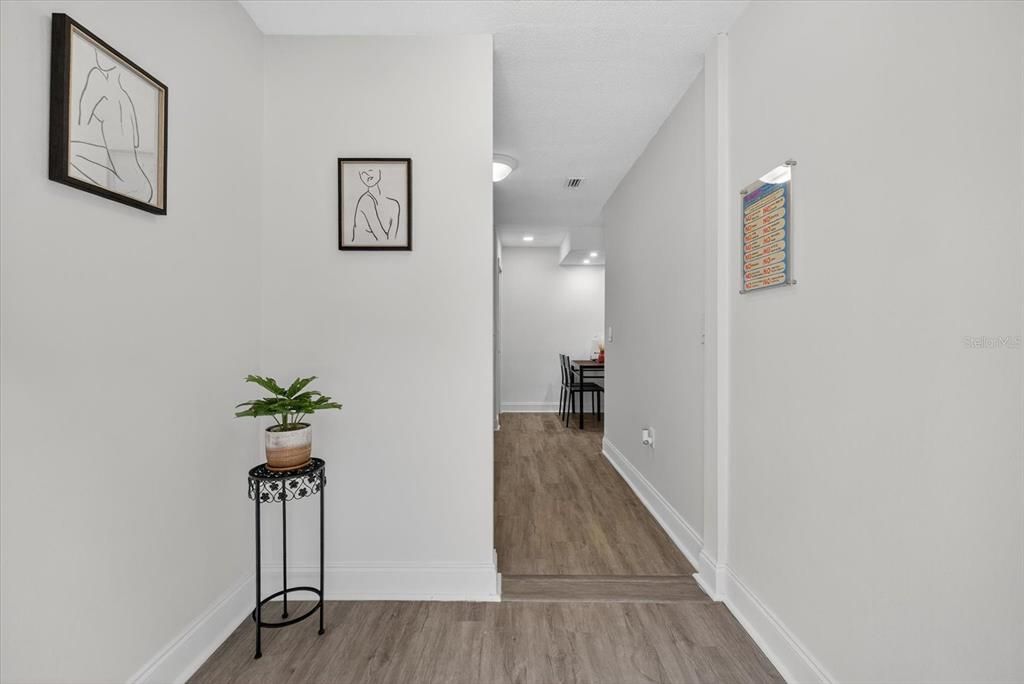 Activo con contrato: $418,000 (3 camas, 2 baños, 1767 Pies cuadrados)