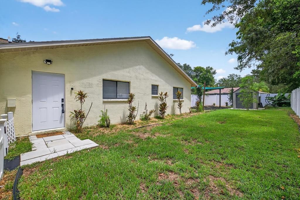 Activo con contrato: $418,000 (3 camas, 2 baños, 1767 Pies cuadrados)