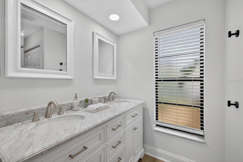 Activo con contrato: $418,000 (3 camas, 2 baños, 1767 Pies cuadrados)