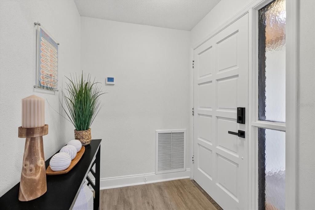 Activo con contrato: $418,000 (3 camas, 2 baños, 1767 Pies cuadrados)