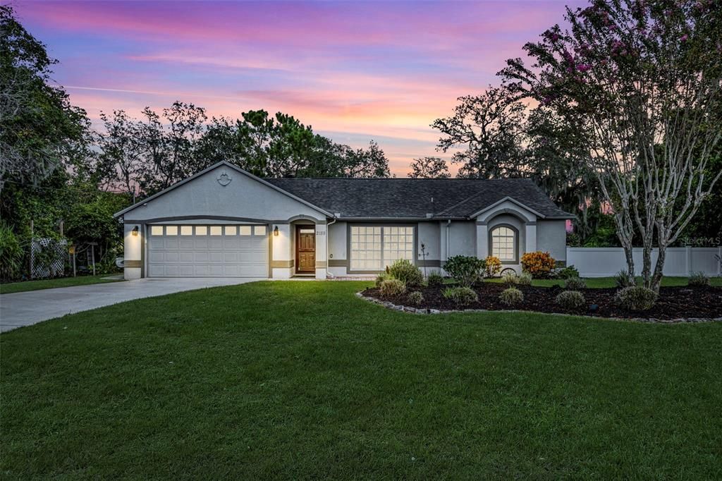 最近售出: $395,000 (3 贝兹, 2 浴室, 1911 平方英尺)