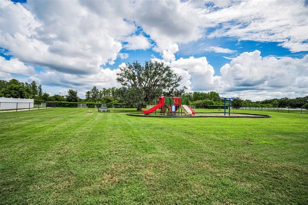 На продажу: $475,000 (3 спален, 2 ванн, 2017 Квадратных фут)