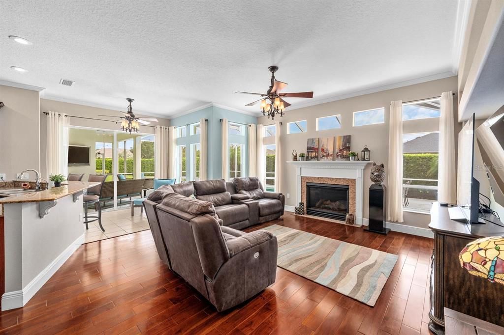 Active With Contract: $584,000 (4 beds, 3 baths, 2751 Square Feet)