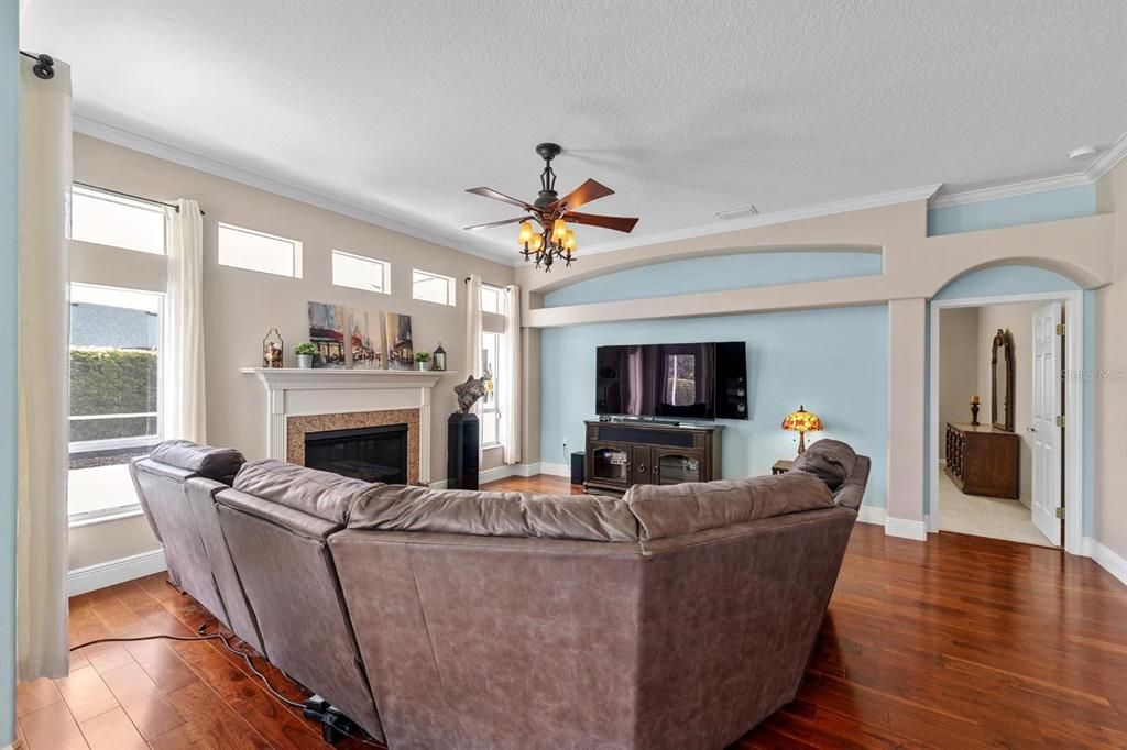 Active With Contract: $584,000 (4 beds, 3 baths, 2751 Square Feet)