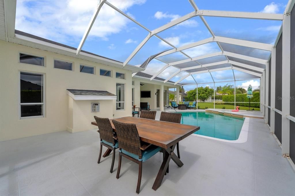 Active With Contract: $584,000 (4 beds, 3 baths, 2751 Square Feet)