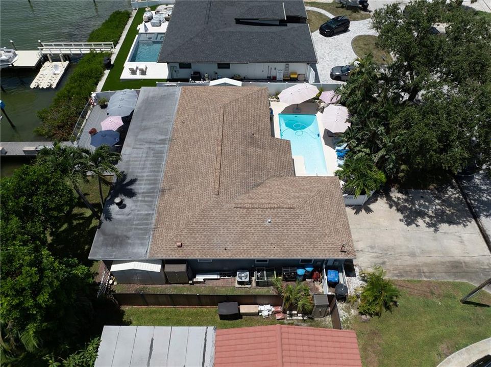 Под контрактом: $950,000 (3 спален, 3 ванн, 2072 Квадратных фут)