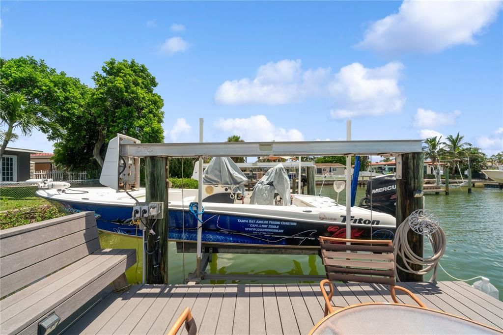 Под контрактом: $950,000 (3 спален, 3 ванн, 2072 Квадратных фут)