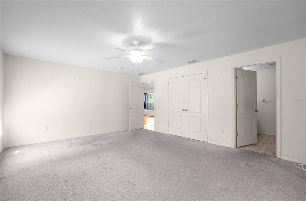 Active With Contract: $200,000 (3 beds, 2 baths, 1554 Square Feet)