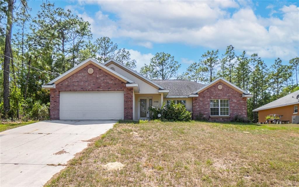 Active With Contract: $200,000 (3 beds, 2 baths, 1554 Square Feet)