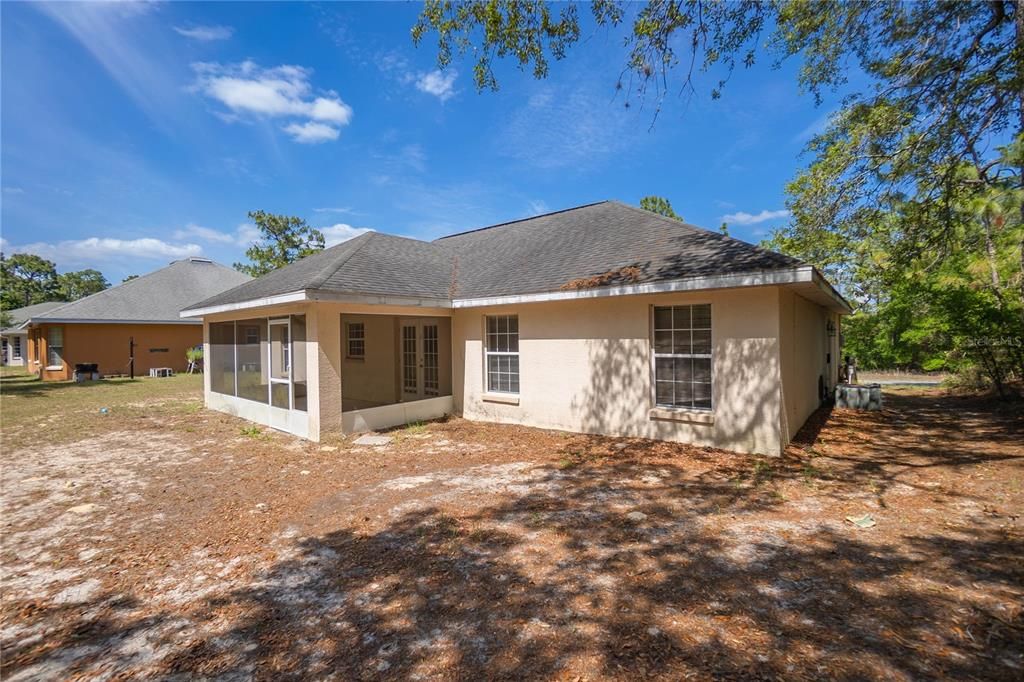 Active With Contract: $200,000 (3 beds, 2 baths, 1554 Square Feet)