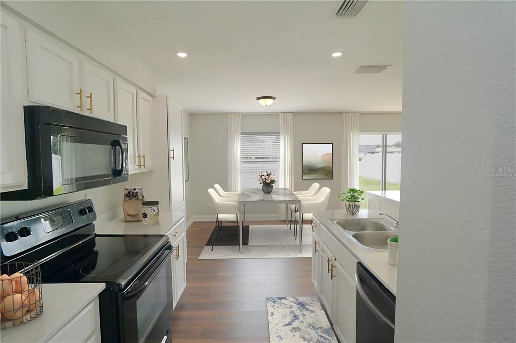 For Rent: $1,850 (4 beds, 2 baths, 1774 Square Feet)