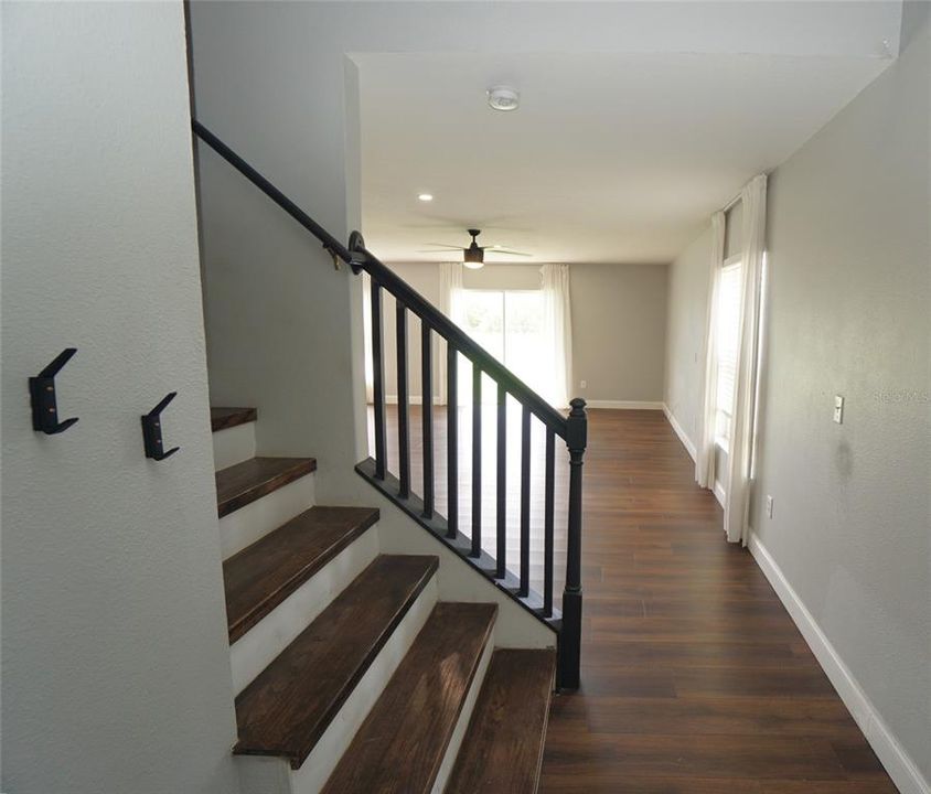 For Rent: $1,850 (4 beds, 2 baths, 1774 Square Feet)