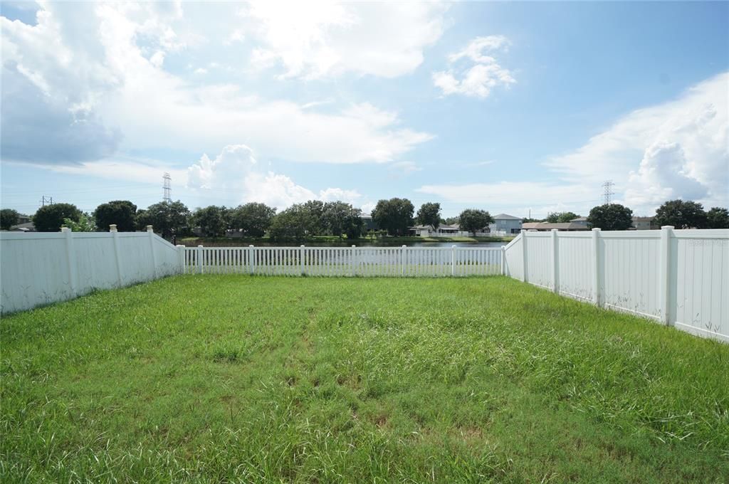 For Rent: $1,850 (4 beds, 2 baths, 1774 Square Feet)