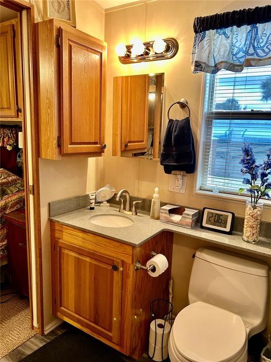 待售: $105,000 (1 贝兹, 1 浴室, 850 平方英尺)