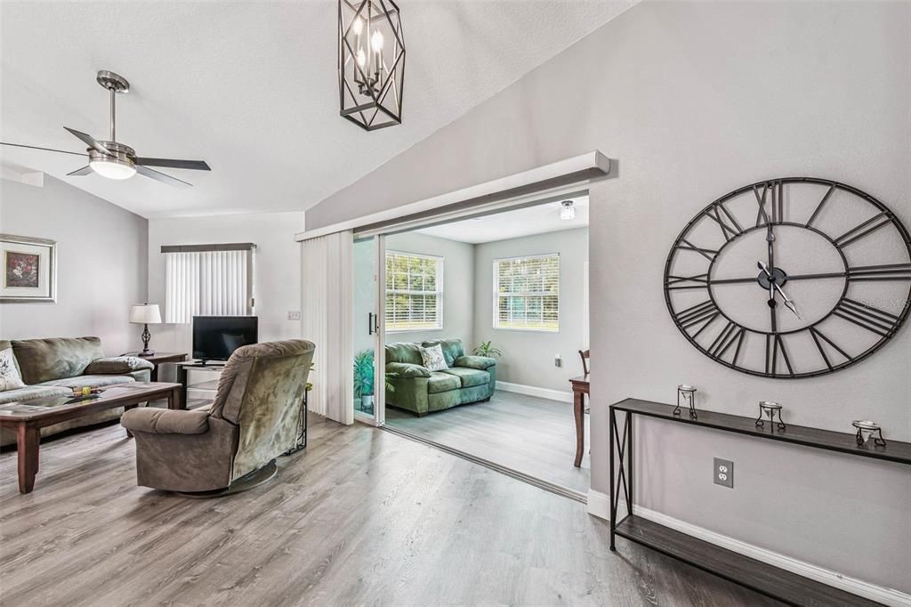 Active With Contract: $510,000 (4 beds, 3 baths, 1553 Square Feet)