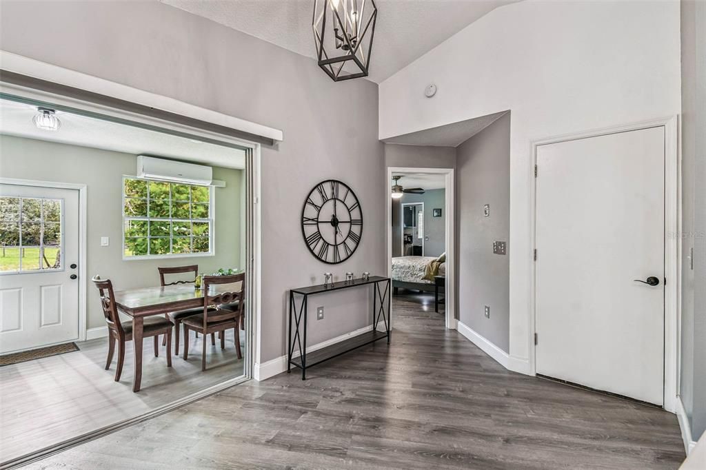 Active With Contract: $510,000 (4 beds, 3 baths, 1553 Square Feet)