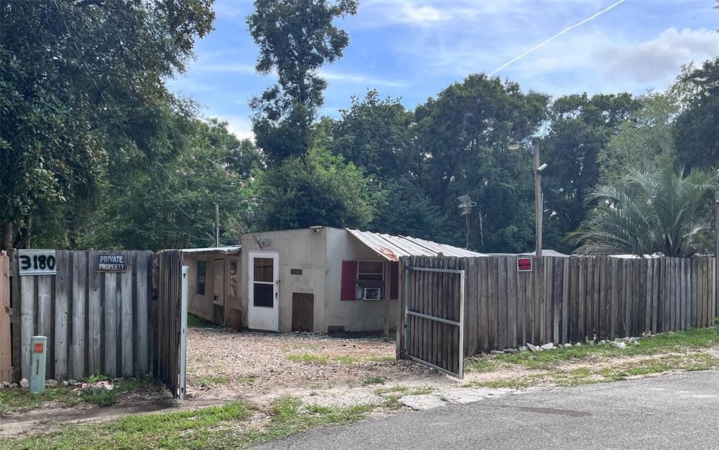 待售: $99,900 (1 贝兹, 1 浴室, 973 平方英尺)