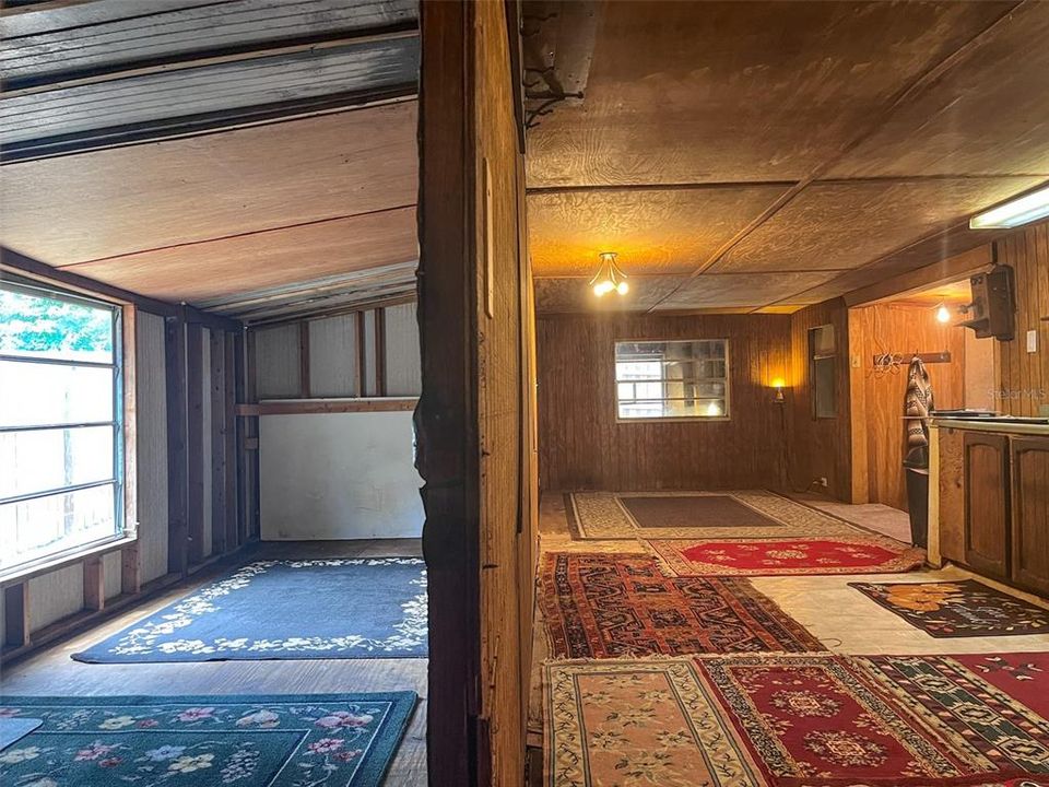 待售: $99,900 (1 贝兹, 1 浴室, 973 平方英尺)