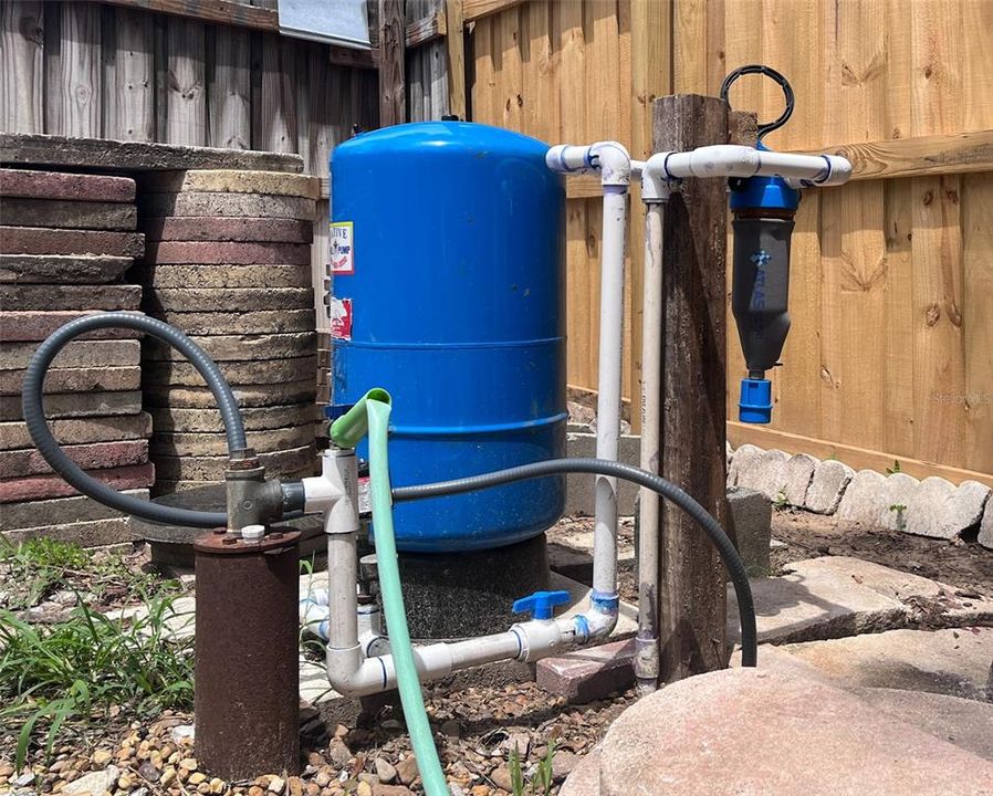 待售: $99,900 (1 贝兹, 1 浴室, 973 平方英尺)