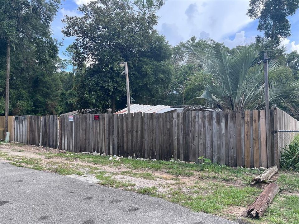 待售: $99,900 (1 贝兹, 1 浴室, 973 平方英尺)