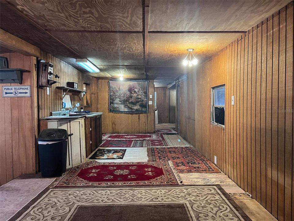 待售: $99,900 (1 贝兹, 1 浴室, 973 平方英尺)