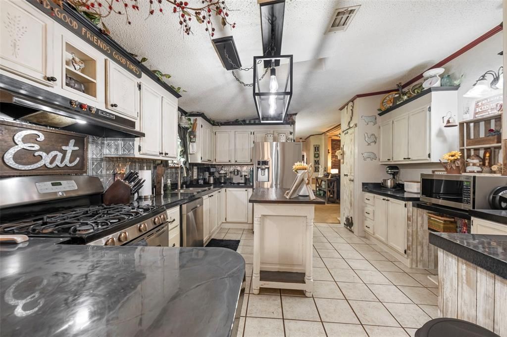 待售: $264,900 (3 贝兹, 2 浴室, 1568 平方英尺)