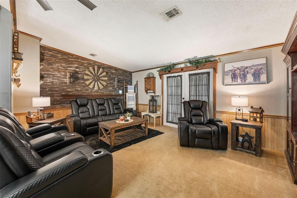 待售: $264,900 (3 贝兹, 2 浴室, 1568 平方英尺)