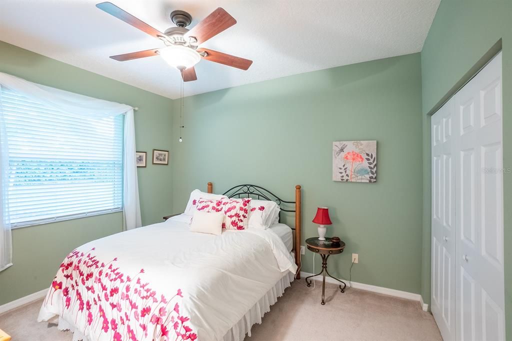 Под контрактом: $315,000 (2 спален, 2 ванн, 1649 Квадратных фут)