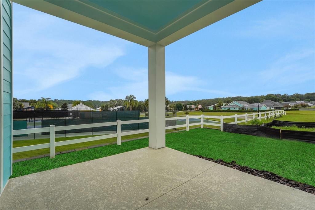 Activo con contrato: $389,990 (3 camas, 2 baños, 1856 Pies cuadrados)