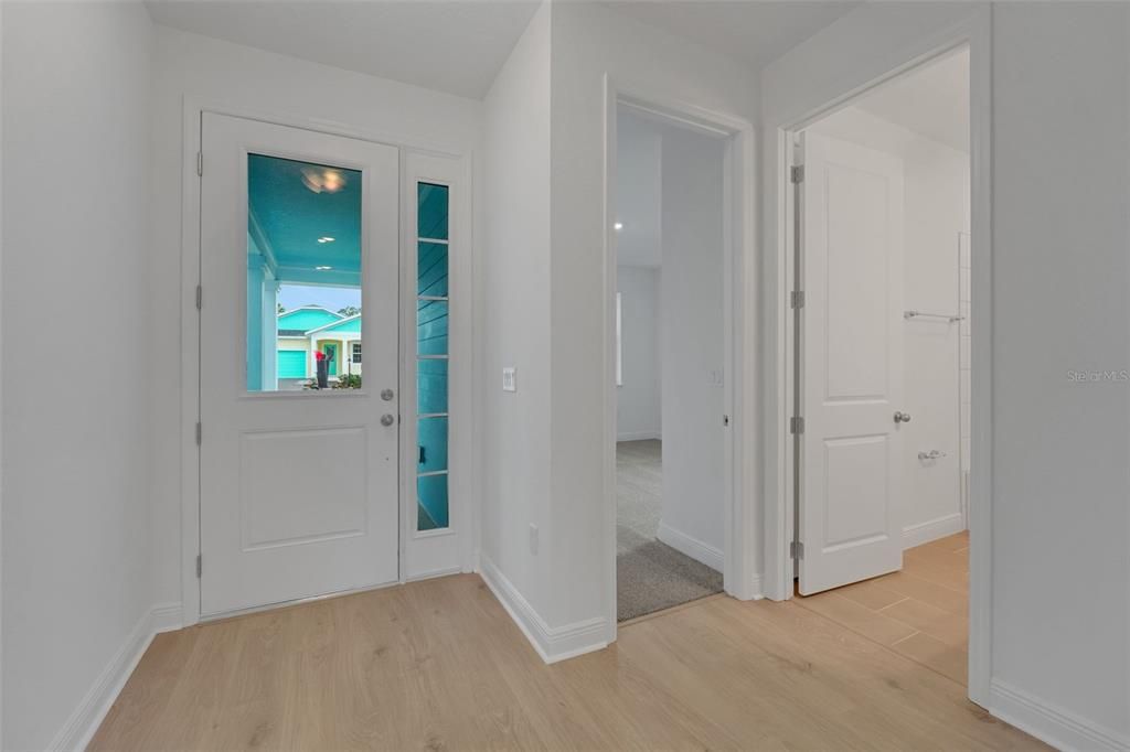 Activo con contrato: $389,990 (3 camas, 2 baños, 1856 Pies cuadrados)