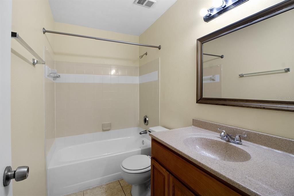 For Rent: $1,250 (1 beds, 1 baths, 661 Square Feet)