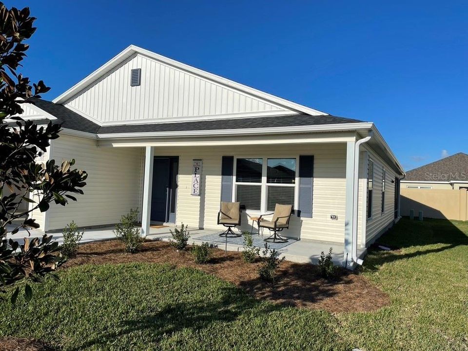 For Rent: $2,695 (3 beds, 2 baths, 1611 Square Feet)