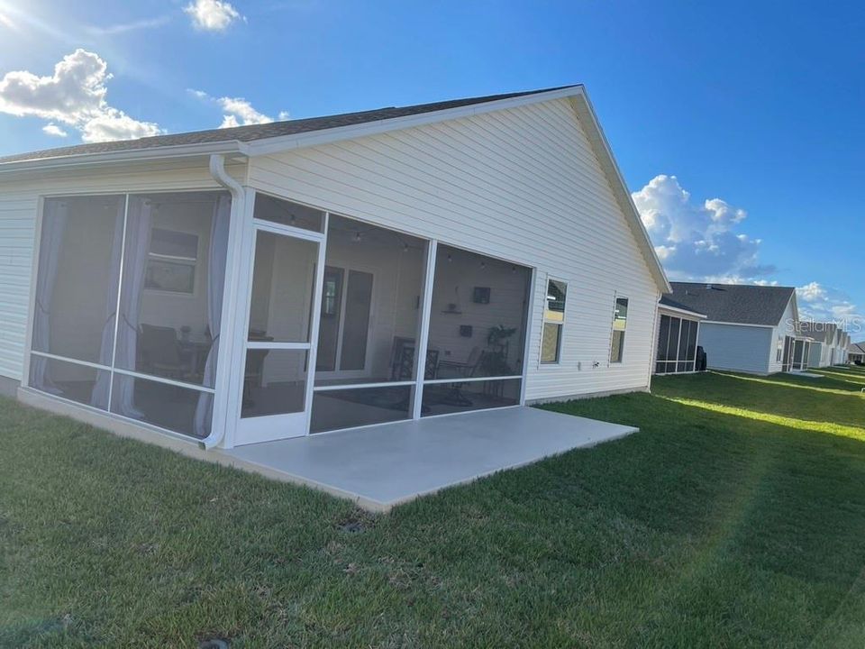 For Rent: $2,695 (3 beds, 2 baths, 1611 Square Feet)